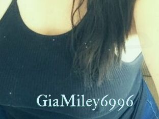 GiaMiley6996